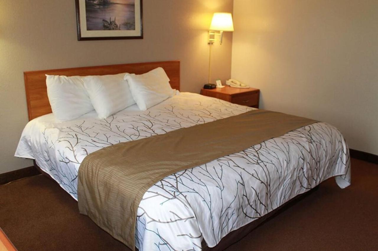 Edmore Inn Εξωτερικό φωτογραφία